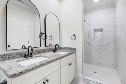 210 S General Lee Avenue, Dunn, NC 28334 - Photo 17