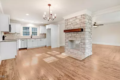 210 S General Lee Avenue, Dunn, NC 28334 - Photo 7