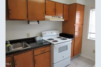 139 Kingsbury Drive, Chapel Hill, NC 27514 - Photo 5