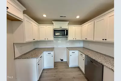 39 N Movado Trail, Kenly, NC 27542 - Photo 5