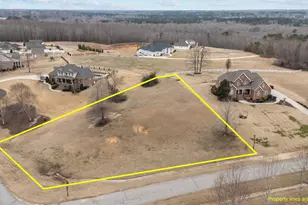 724 Cambridge Dr, Rocky Mount, NC 27804 - Photo 1