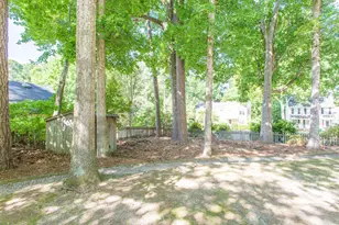 1200 Oakside Ct, Raleigh, NC 27609 - Photo 11