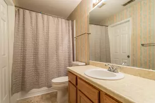 1200 Oakside Ct, Raleigh, NC 27609 - Photo 9