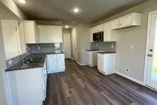 91 Lotus Ave, Smithfield, NC 27577 - Photo 3