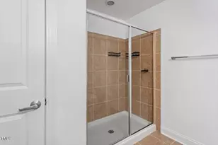 222 Glenwood Ave, Raleigh, NC 27603 - Photo 17