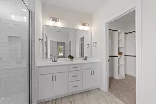 1039 N Lincoln St, Benson, NC 27504 - Photo 17