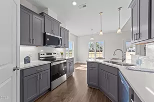 1039 N Lincoln St, Benson, NC 27504 - Photo 13