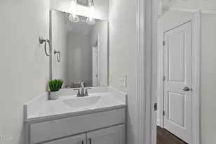 1039 N Lincoln St, Benson, NC 27504 - Photo 19