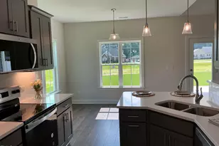 1039 N Lincoln St, Benson, NC 27504 - Photo 9