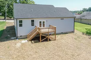 705 E Battle Ave, Tarboro, NC 27886 - Photo 3