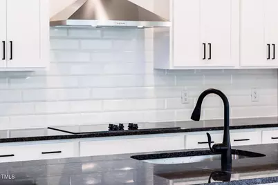 207 Golfview Avenue, Benson, NC 27504 - Photo 19