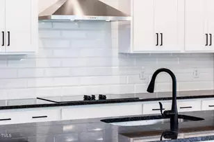 207 Golfview Ave, Benson, NC 27504 - Photo 19