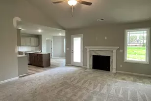 103 Oakfield Trce Dr, Four Oaks, NC 27524 - Photo 3