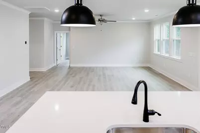 266 Golfview Avenue, Benson, NC 27504 - Photo 5