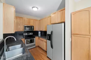 5569 Sea Daisy Dr, Raleigh, NC 27606 - Photo 9