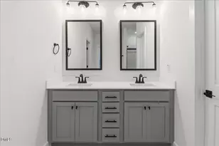 107 Manchester Ct, La Grange, NC 28551 - Photo 13