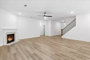 107 Manchester Ct, La Grange, NC 28551 - Photo 5