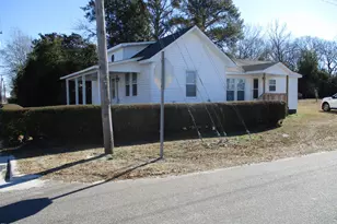 202 E Washington St, La Grange, NC 28551 - Photo 5