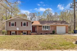 215 Longview Dr, Smithfield, NC 27577 - Photo 1