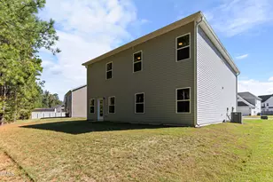 1616 Elk Run Dr, Fayetteville, NC 28312 - Photo 25