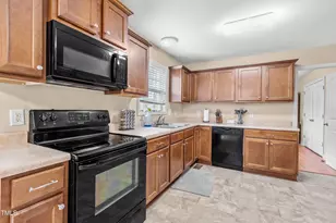 6208 Silver Spring Ct, Willow Springs, NC 27592 - Photo 11