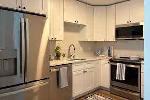 110 Bellamy Ln, Chapel Hill, NC 27516 - Photo 7