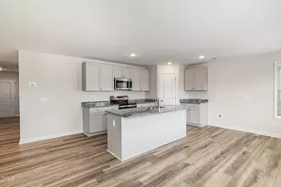 18 W Emily Gardens Dr, Selma, NC 27576 - Photo 7