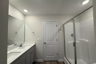 18 W Emily Gardens Dr, Selma, NC 27576 - Photo 11