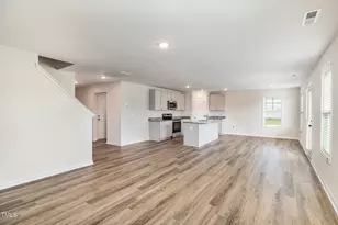 18 W Emily Gardens Dr, Selma, NC 27576 - Photo 5