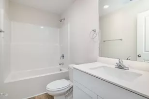 8 W Emily Gardens Dr, Selma, NC 27576 - Photo 17