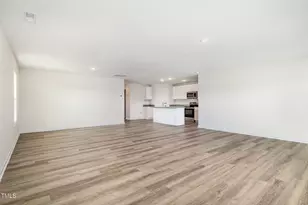 8 W Emily Gardens Dr, Selma, NC 27576 - Photo 5