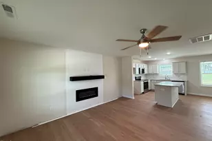 300 Tuscany Cir, Princeton, NC 27569 - Photo 5