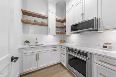 1218 Kingwood Drive, Raleigh, NC 27609 - Photo 9