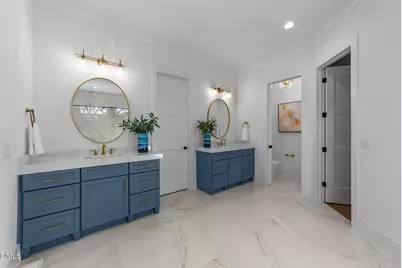 1218 Kingwood Drive, Raleigh, NC 27609 - Photo 19