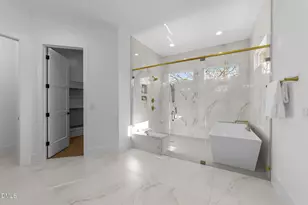 1218 Kingwood Dr, Raleigh, NC 27609 - Photo 21