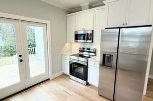 563 N Nash St, Hillsborough, NC 27278 - Photo 9