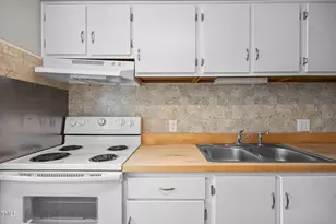 128 Schultz St, Chapel Hill, NC 27514 - Photo 7