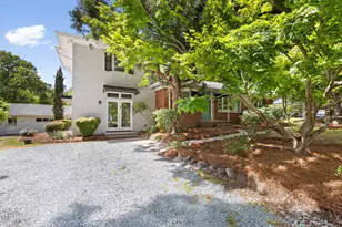 209 N Occoneechee St, Hillsborough, NC 27278 - Photo 43