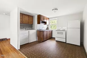 209 N Occoneechee St, Hillsborough, NC 27278 - Photo 39