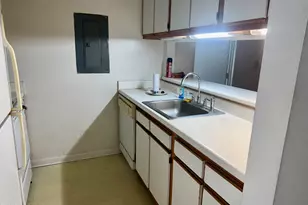 1321 Crab Orchard Dr, Raleigh, NC 27606 - Photo 7