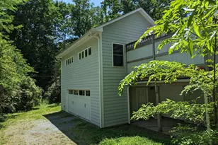 10 Oakwood Dr, Chapel Hill, NC 27517 - Photo 17