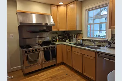 10 Oakwood Drive, Chapel Hill, NC 27517 - Photo 3