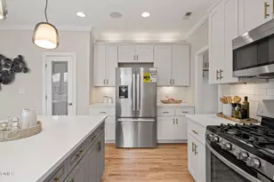 2210 Bedford Ave, Raleigh, NC 27607 - Photo 17