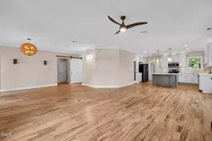 2210 Bedford Ave, Raleigh, NC 27607 - Photo 11