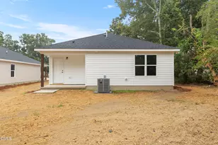 211 E Washington St, Coats, NC 27521 - Photo 21
