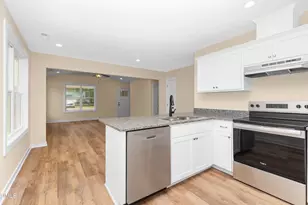 211 E Washington St, Coats, NC 27521 - Photo 11