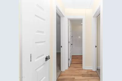 221 E Washington Street, Coats, NC 27521 - Photo 15