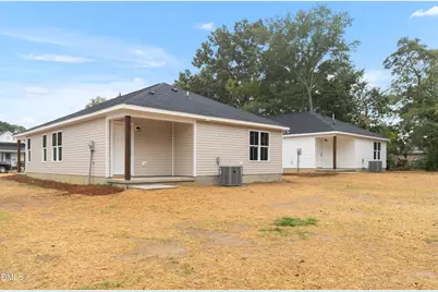 221 E Washington Street, Coats, NC 27521 - Photo 21