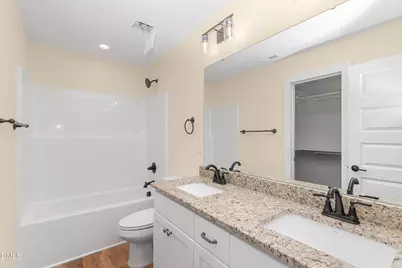 221 E Washington Street, Coats, NC 27521 - Photo 19