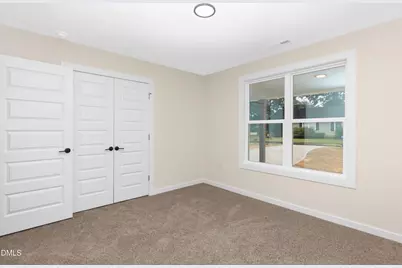 229 E Washington Street, Coats, NC 27521 - Photo 15